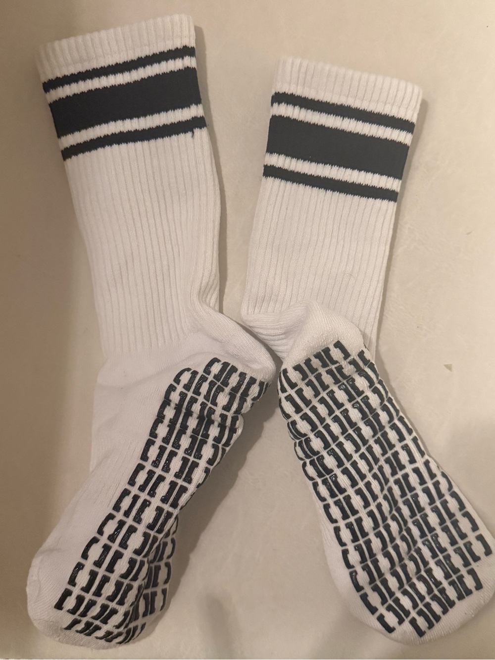 [solidcore] Pilates grip socks - Picture 3 of 3